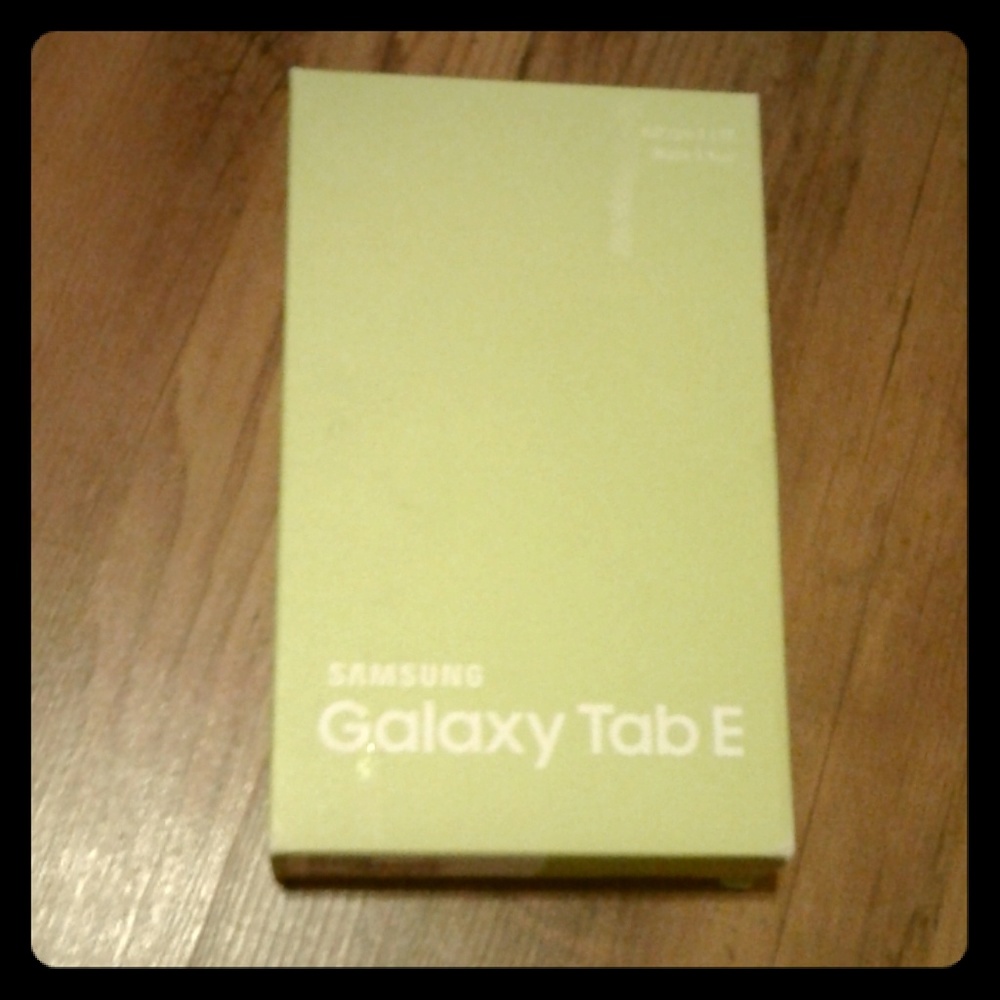 Galaxy tablet E